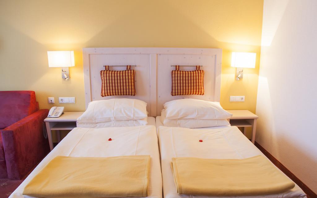 Hotel Enzian By Alpeffect Hotels Zauchensee Room photo